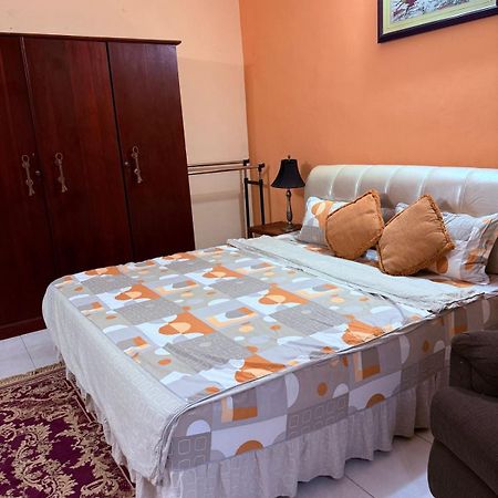 Resident View Homestay Kandy Kültér fotó