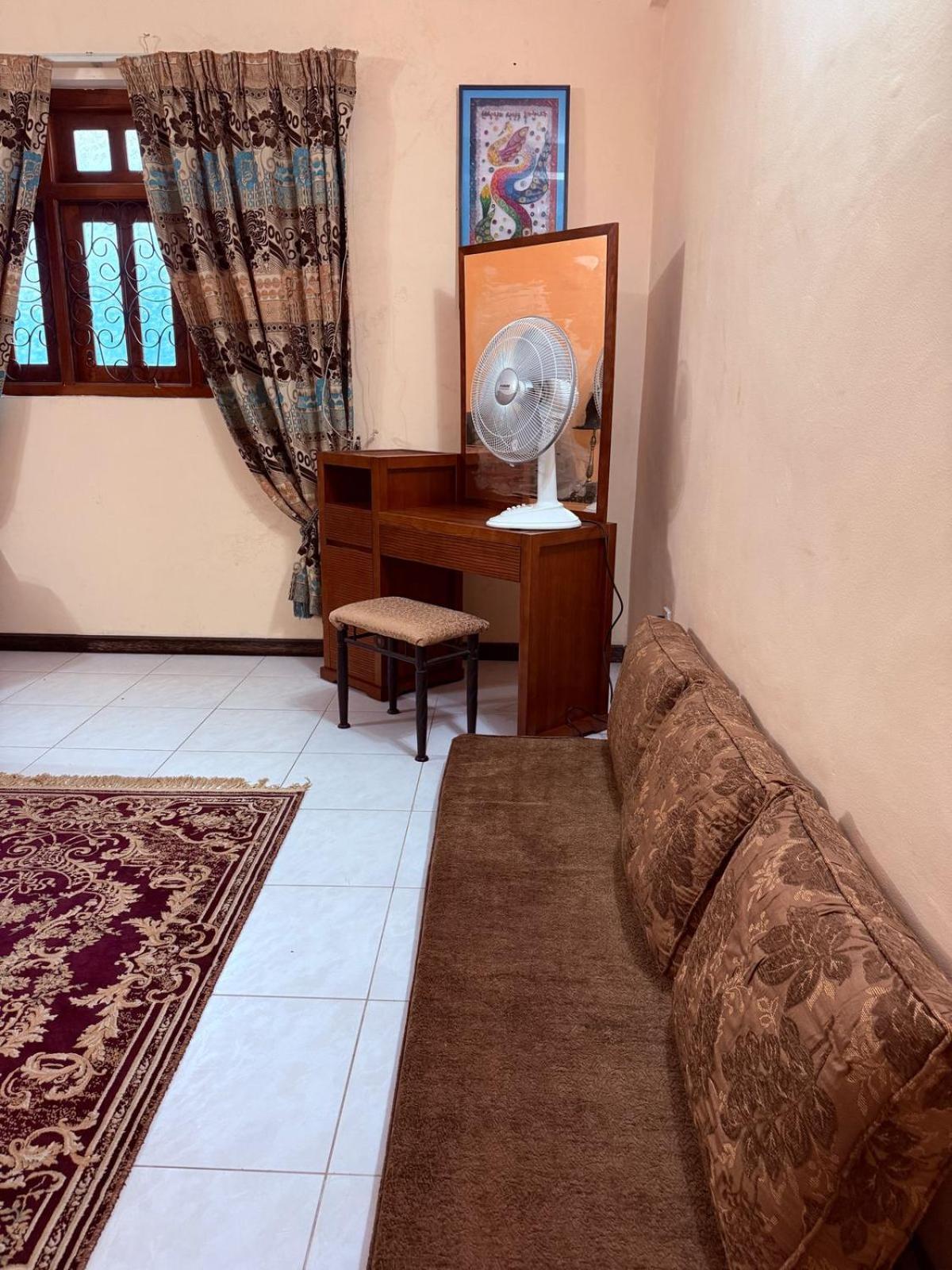 Resident View Homestay Kandy Kültér fotó