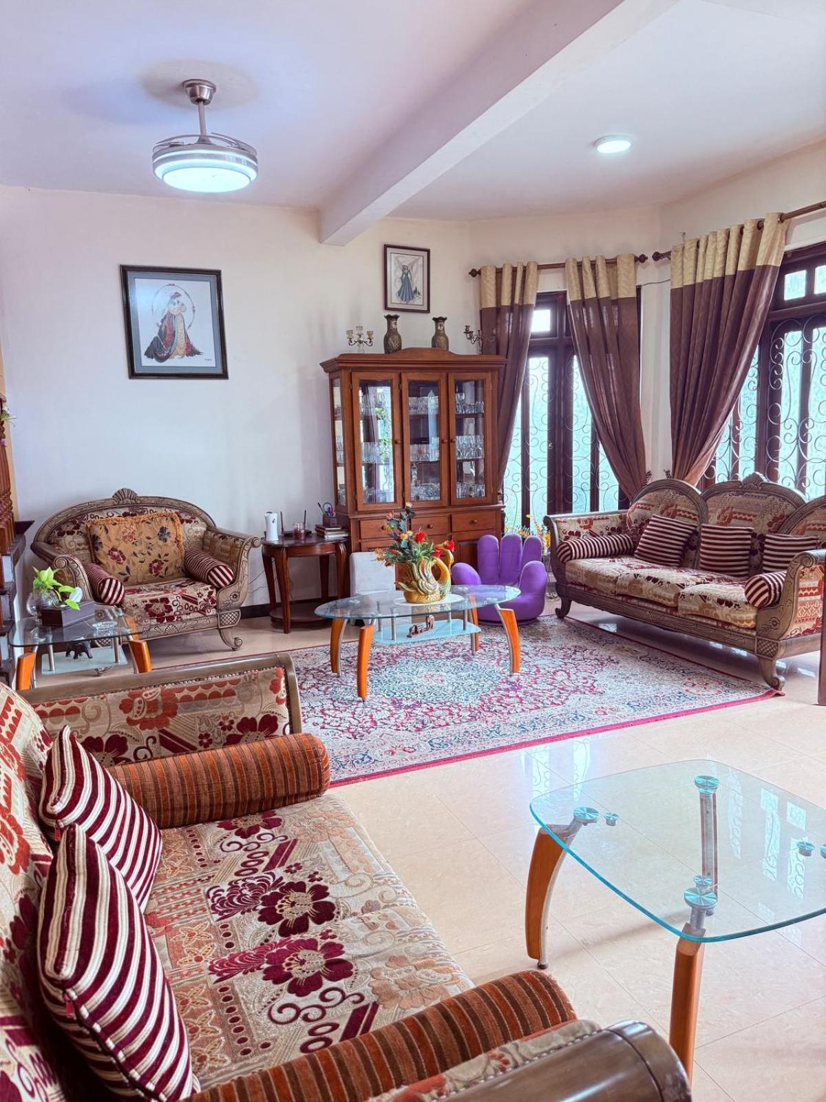 Resident View Homestay Kandy Kültér fotó